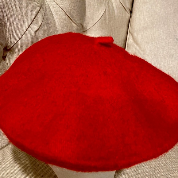 RED BERET one size fits all no tags wool blend New - Picture 5 of 11